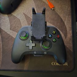 MOGA X Box Controller Wireless w Phone Attachment