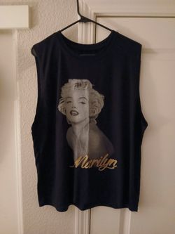 Womens/Juniors top XXL