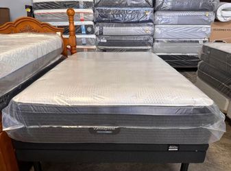 Twin Size Beautyrest Pressuresmart Mattress and adjustable Base—can deliver for an extra fee