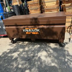 Tool Box With Wheels 