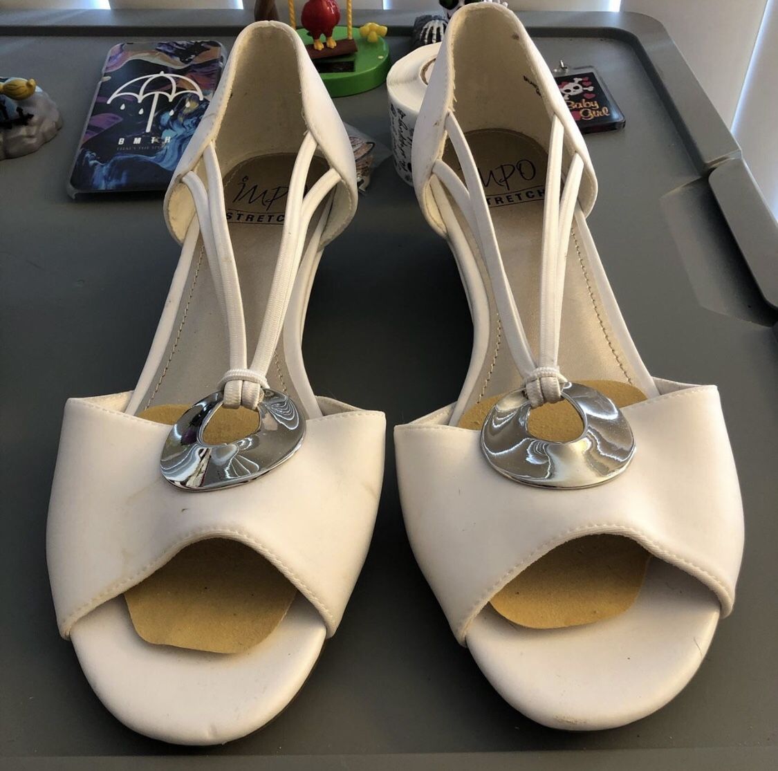 Impo Stretch White Wedges with Silver Hoop. Great for attending a wedding or your own wedding! Size: 8