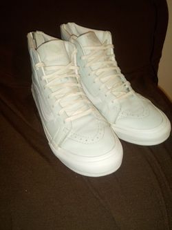 Vans great condition size 7 men 8.1/2 women