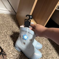 Bluey Girl Boots Size 9
