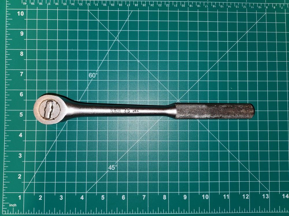 Vintage New Britain 1/2in-drive Ratchet Socket Wrench NBM 45 Knurled Grip