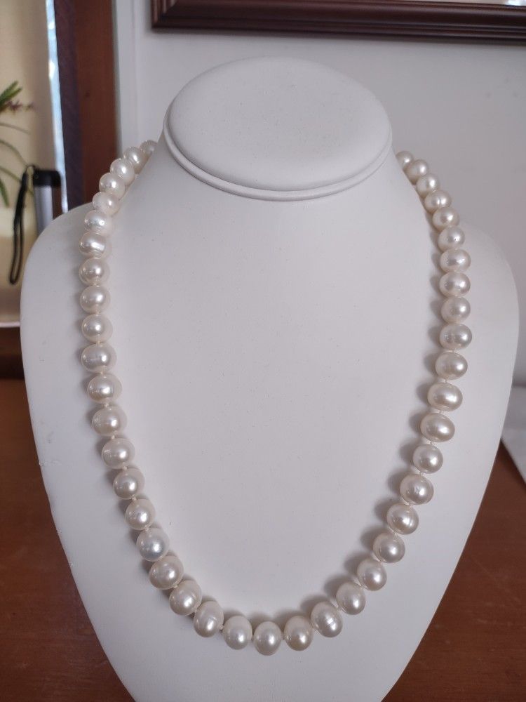 REAL Pearl necklace sterling silver clasp