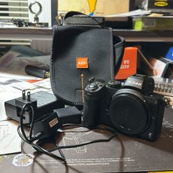 Nikon Z5 Mirrorless FX Camera Body, Black {24.3MP}