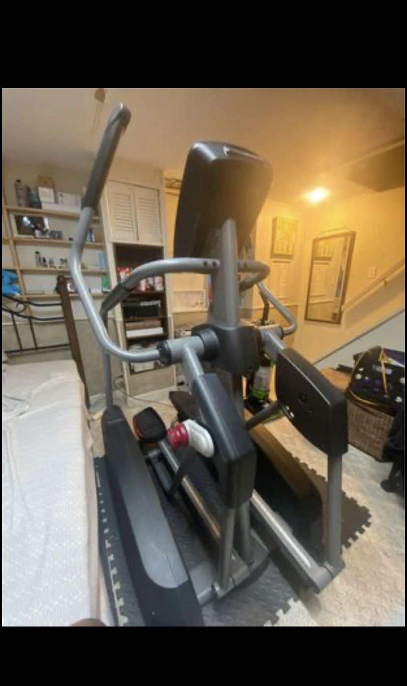 elliptical exercise machine