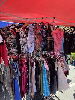 Woman’s Clothes for sale Y2K READ DESCRIPTION