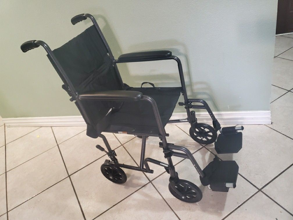 NEW wheelchair transport. Pick up In Dallas zip code 75211.