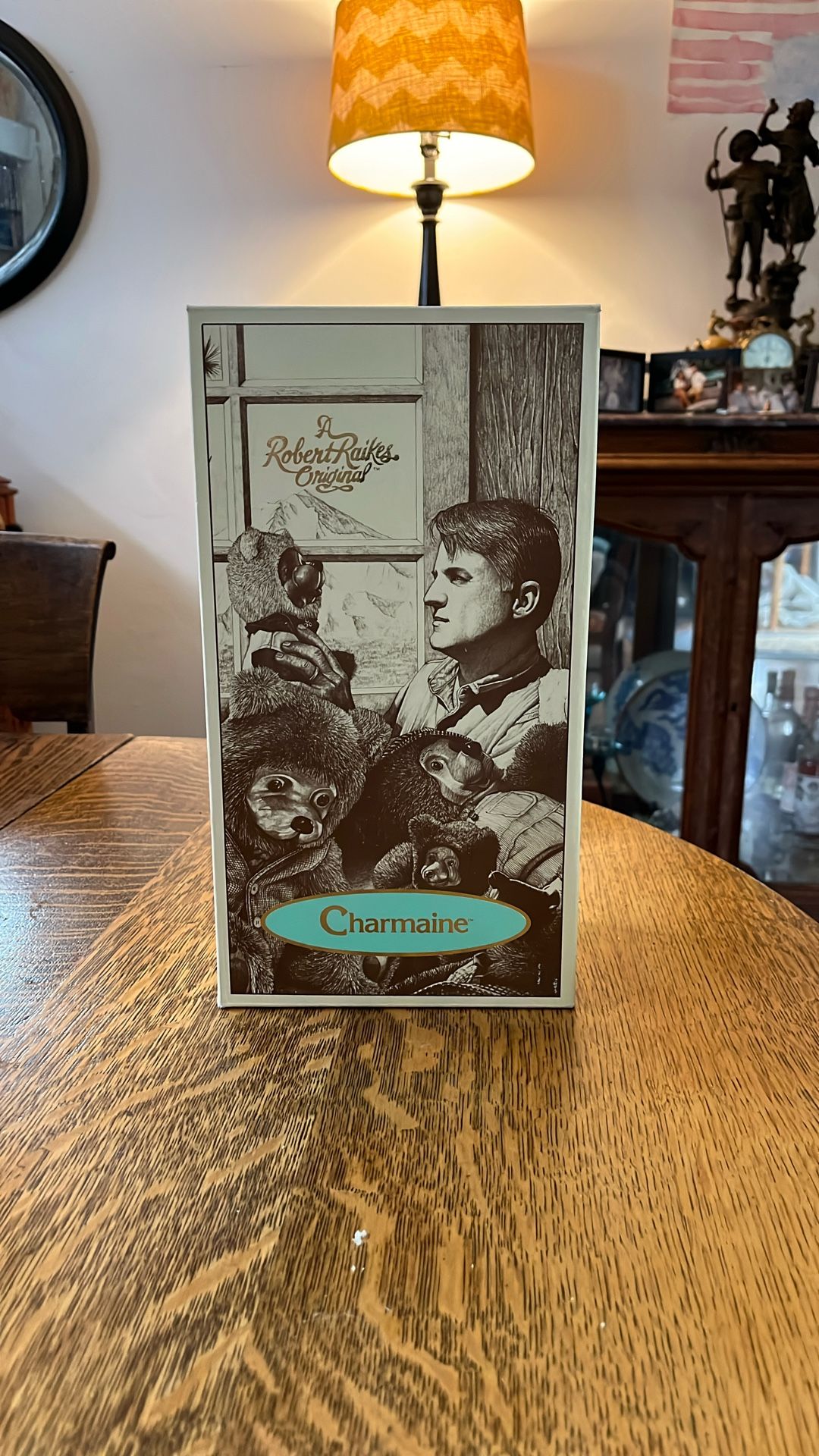 Artist Robert Raikes : Charmaine cat