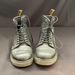 Doc Martin’s Size 2