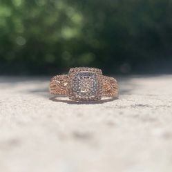 10K Gold 0.50 CT Diamond Ring (Jewelry Box Included)