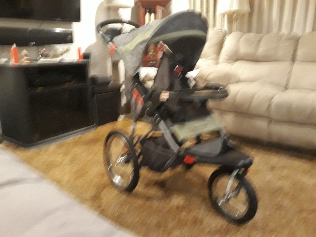 Brand New Baby Trends Expedition Jogging Stroller