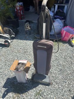 Oreck XL Vaccum