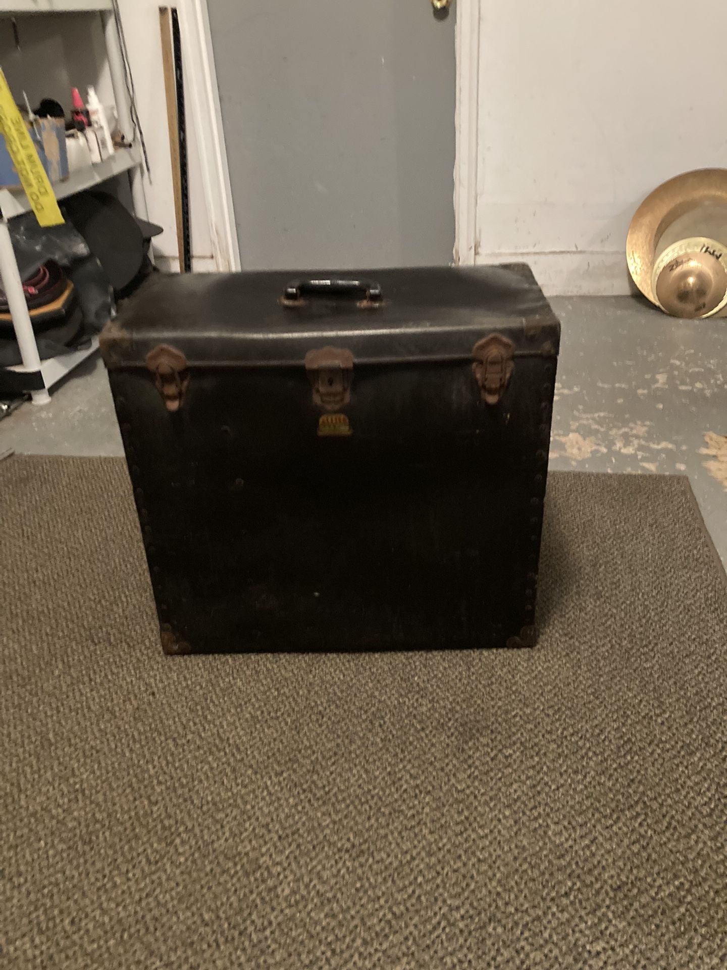 Trap Case For Drum Hardware