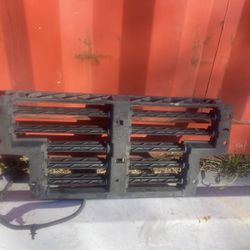 2019 - 2024 GMC SIERRA 2500 FRONT LOWER RADIATOR SHUTTER (contact info removed)0 OEM JP18