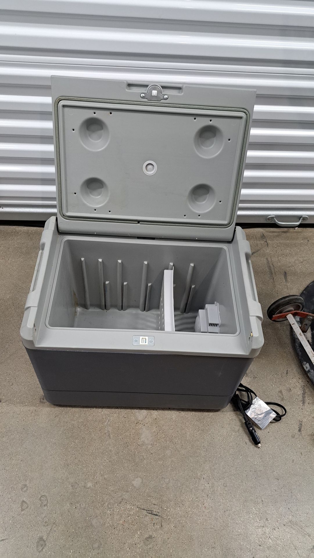 Coleman 12 volt DC cooler.