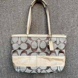 Coach No. C0(contact info removed)9 Signature Khaki Stripe Y2K Leather Tote Handbag Pink