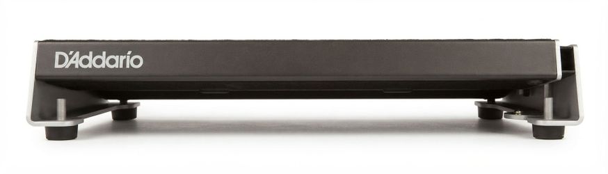 D'Addario XPND Expandable Pedalboard (Telescoping Design) – Excellent Condition