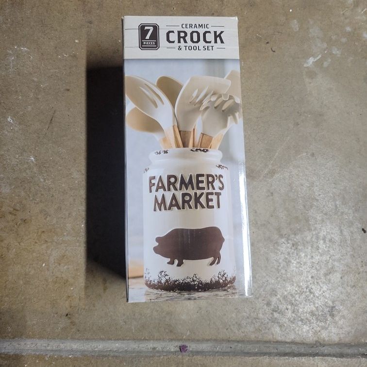 Ceramic Crock & Tool Set