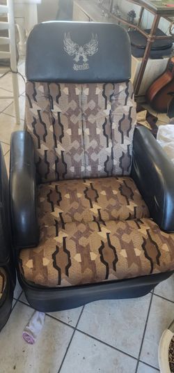 Captain chairs seats