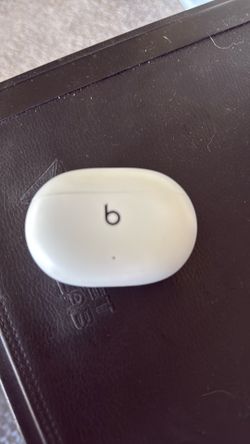 Beats Studio buds