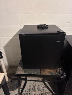 Mini fridge