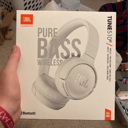 Pure Bass Wireless Headphones