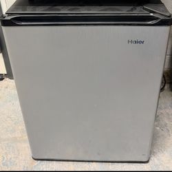 Haier Mini Fridge