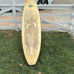 Dano 7’4” X 12x20 X 14 1/2” X 2 1/2” Surfboard