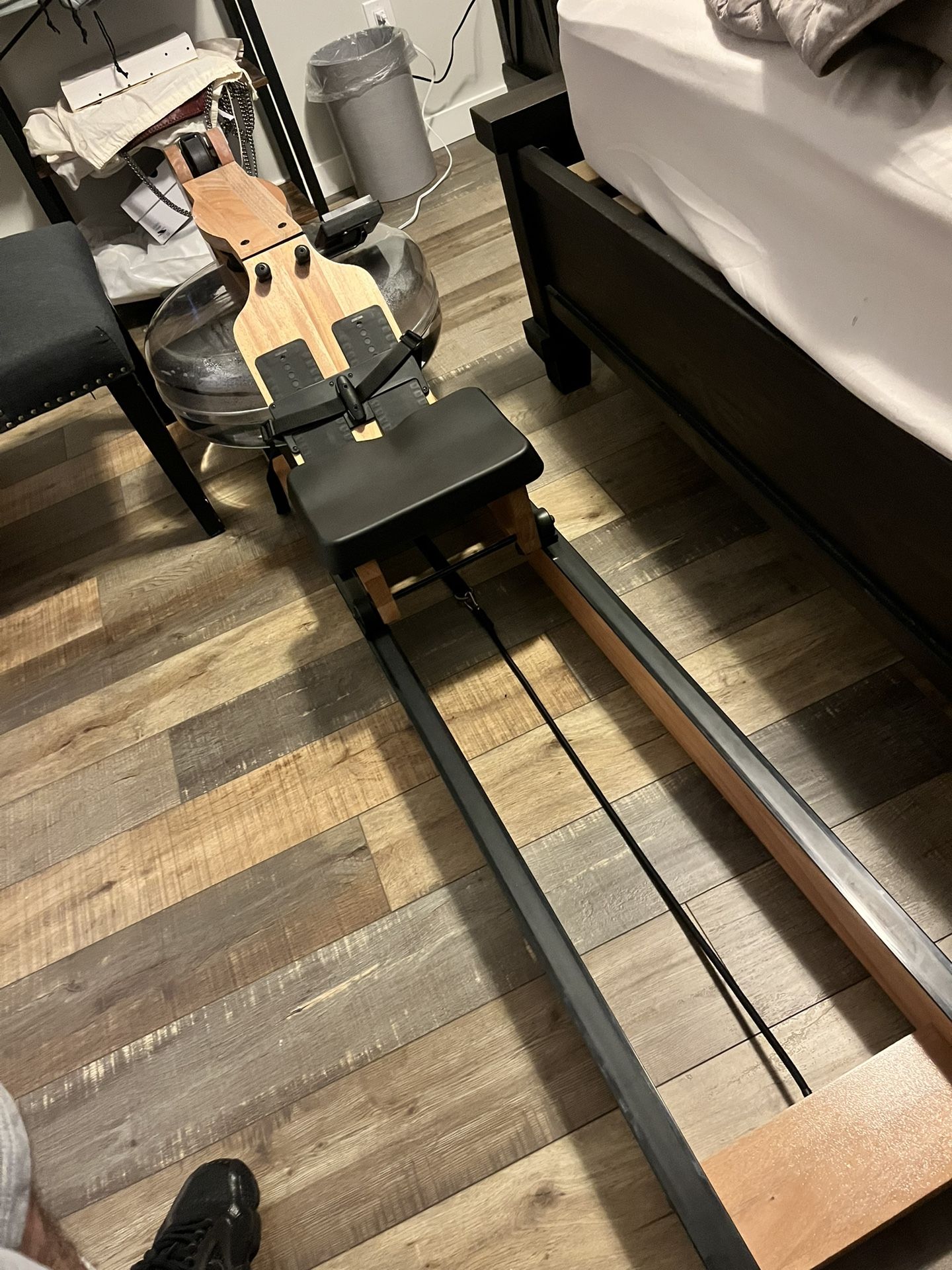 Battife Red Walnut Wood Rowing Machine With Water Resistance