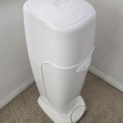 Genie Diaper Tail