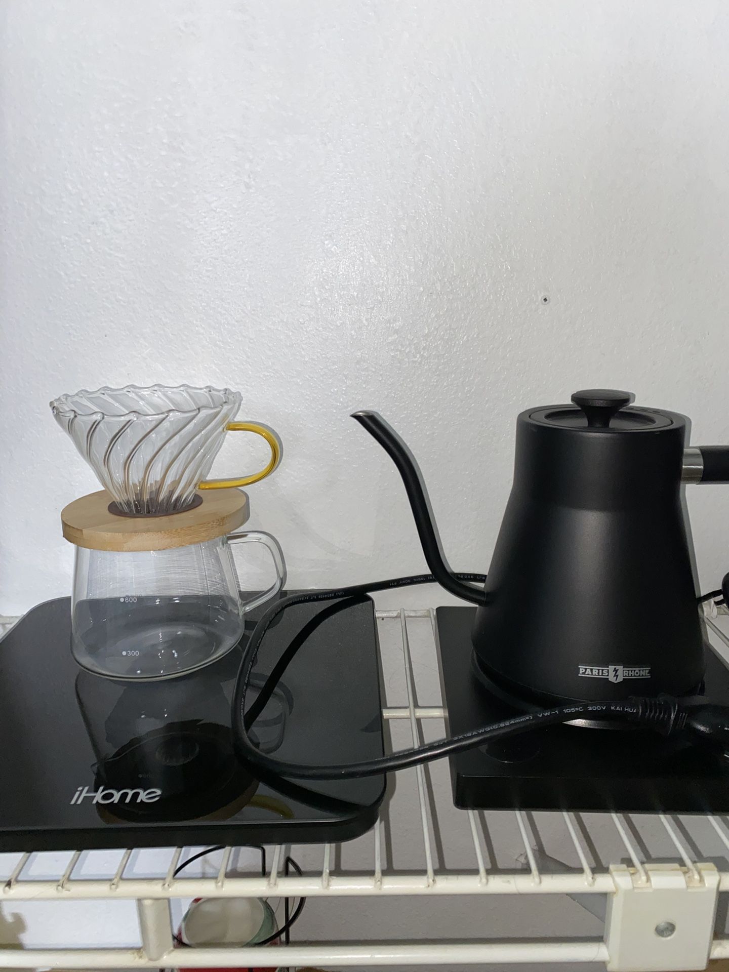 Complete Pour Over Coffee Set – Smart Scale, Kettle, Dripper & Carafe