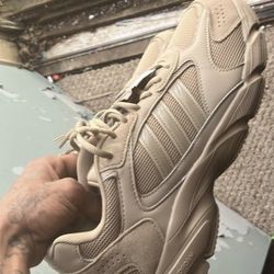Men's Adidas Size 11