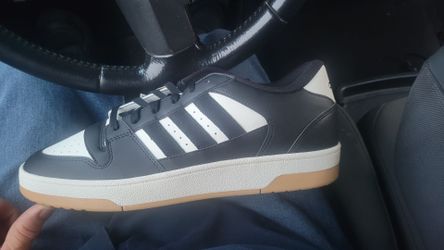 Adidas Low-Top Sneakers Navy White Gum Sole