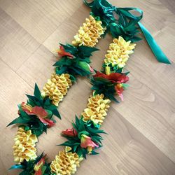 Pineapple Ribbon Lei 🍍 