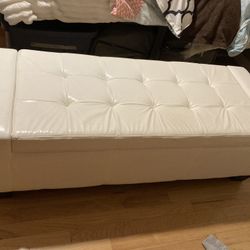 PENDING. Free Chest / Ottoman 