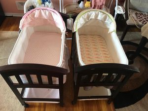 Photo Twin Bassinet for sale also can buy 1