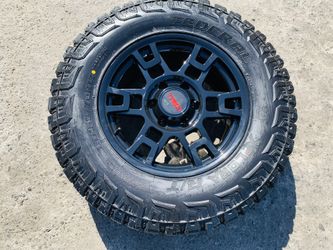 17” New Trd style gloss black rims and federal RT off road tires 6 lug Toyota Chevy gmc