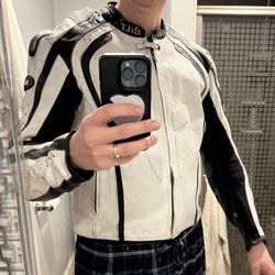 Leather Motorcycle Jacket - Chamarra De Piel Con Protectores Para Motociclista