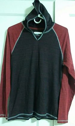 Light weight thin hoodie!! Size MED