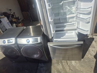 Lg French Door Refrigerator And Samsung Washer And Gas Dryer Set 