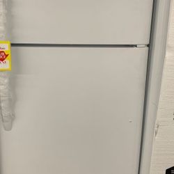 Frigidaire top freezer fridge OQDDT