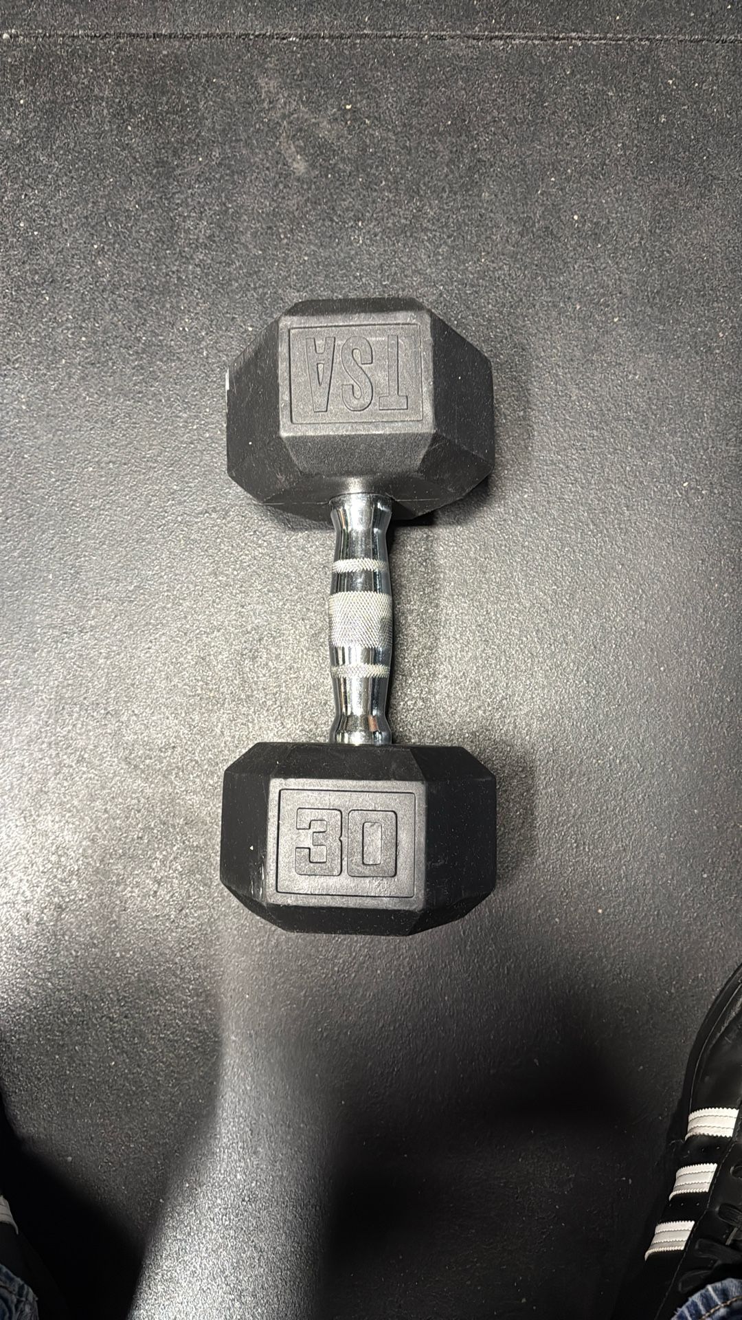 30 Lb. Dumbbell (ONE)