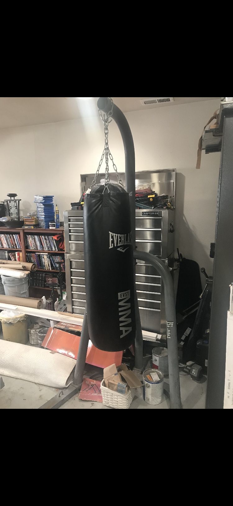 Everlast Heavy Punching Bag With Metal Stand 
