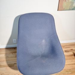 Artifort Pala Lounge Chair – Luca Nichetto (2017)