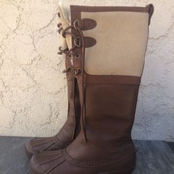 UGG Winter Tall Boots Like New  Size 5