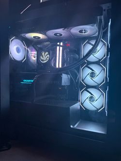 High End Custom Gaming PC + Full Gaming setup