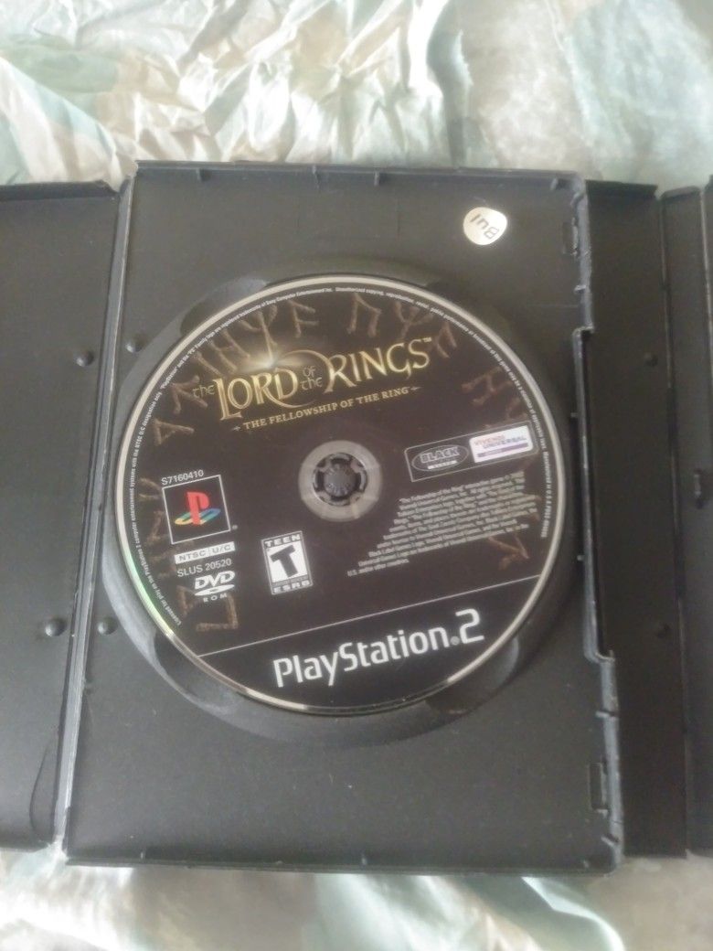 Ps2 With 5 Remotes And Games