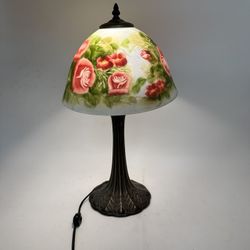 Beautiful Vintage Tiffany Style Reverse Painted Lamp